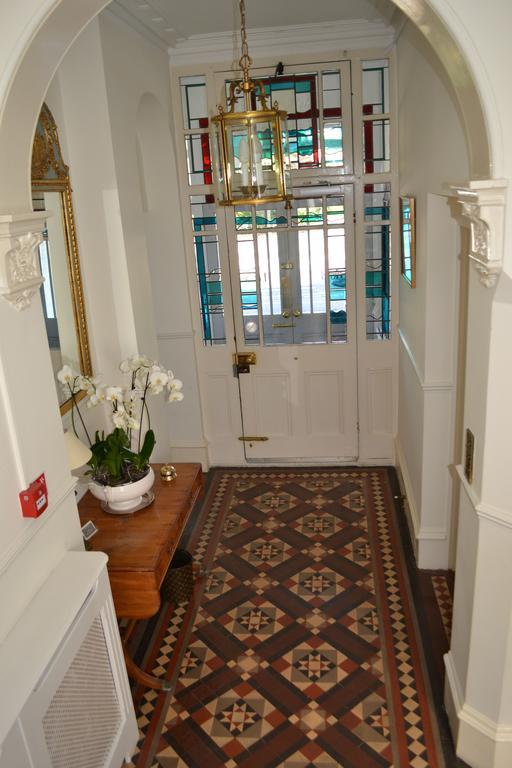 Cranleigh Hotel Reigate Esterno foto