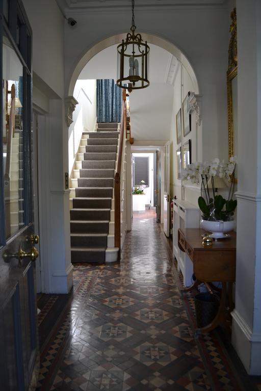 Cranleigh Hotel Reigate Esterno foto