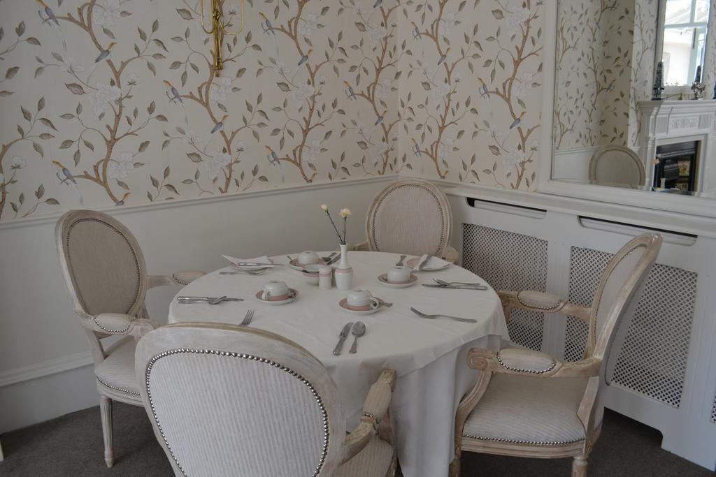 Cranleigh Hotel Reigate Esterno foto