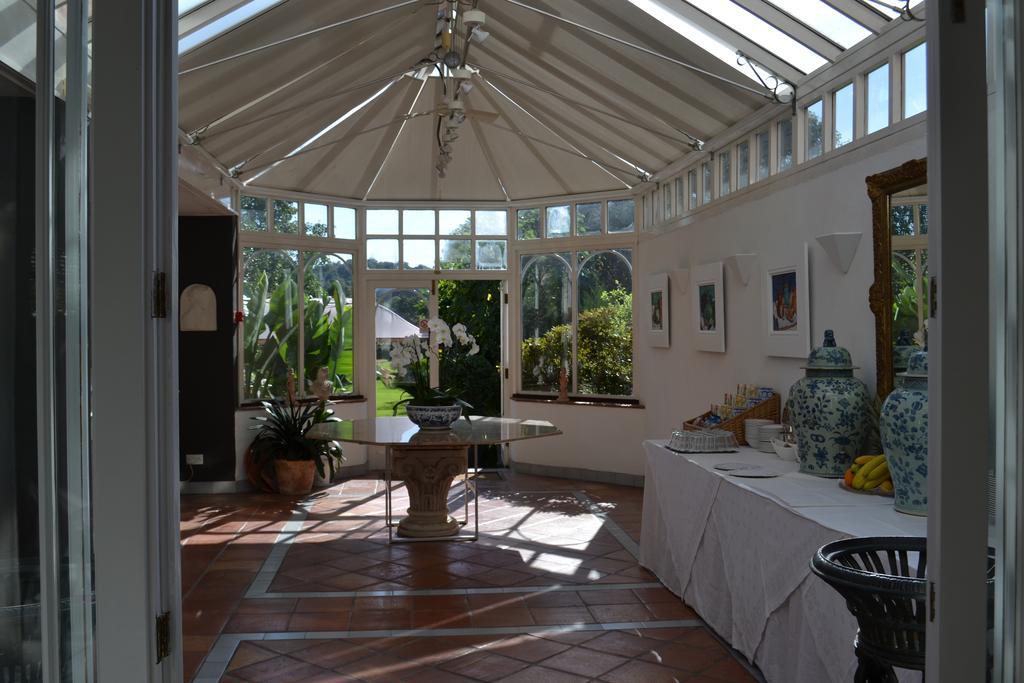 Cranleigh Hotel Reigate Esterno foto