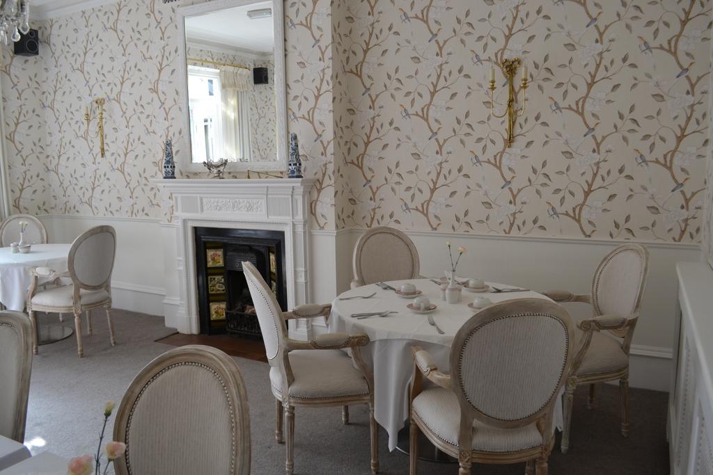 Cranleigh Hotel Reigate Esterno foto