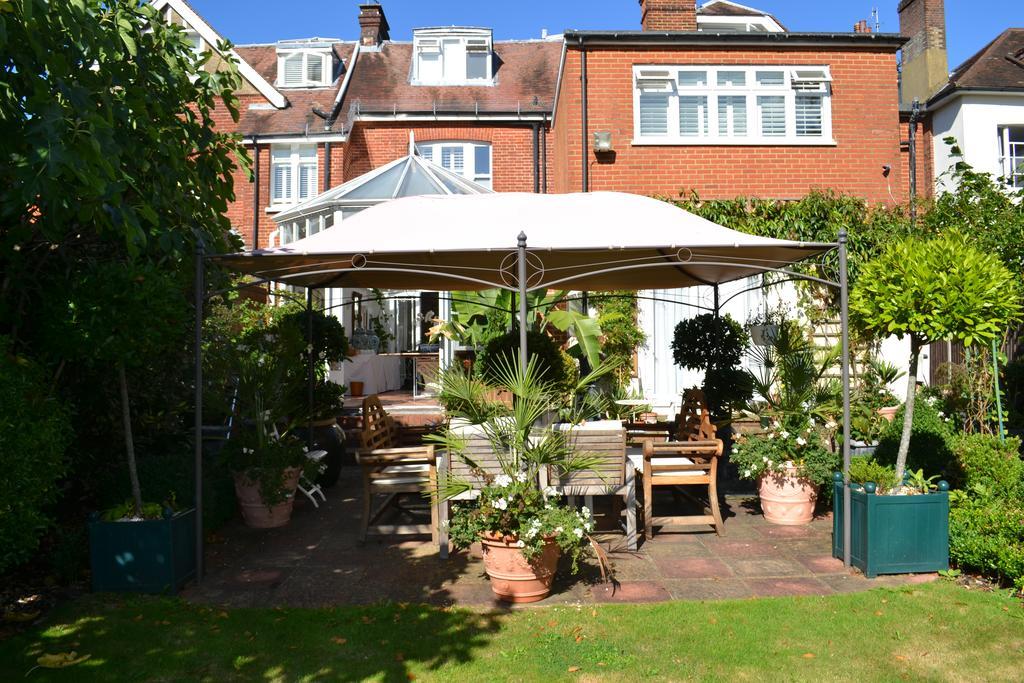 Cranleigh Hotel Reigate Esterno foto