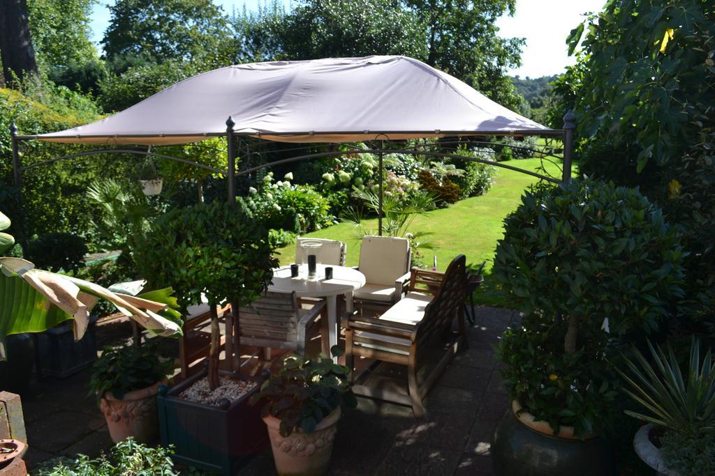 Cranleigh Hotel Reigate Esterno foto