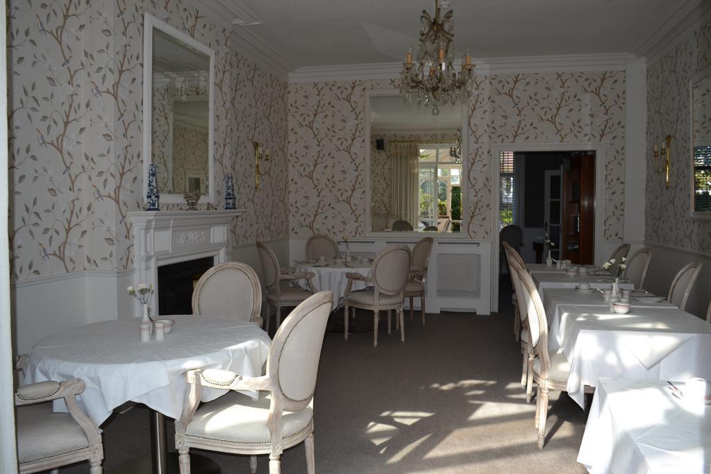 Cranleigh Hotel Reigate Esterno foto